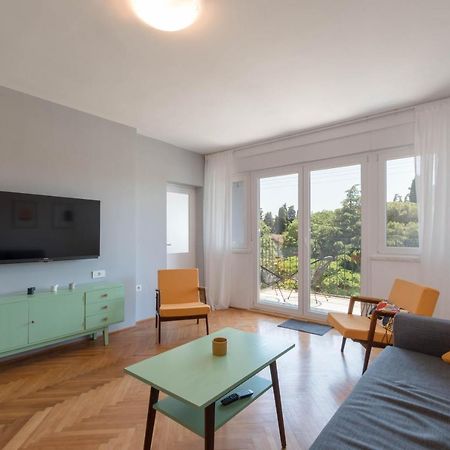 Nona Mileva Apartment Pula Bagian luar foto