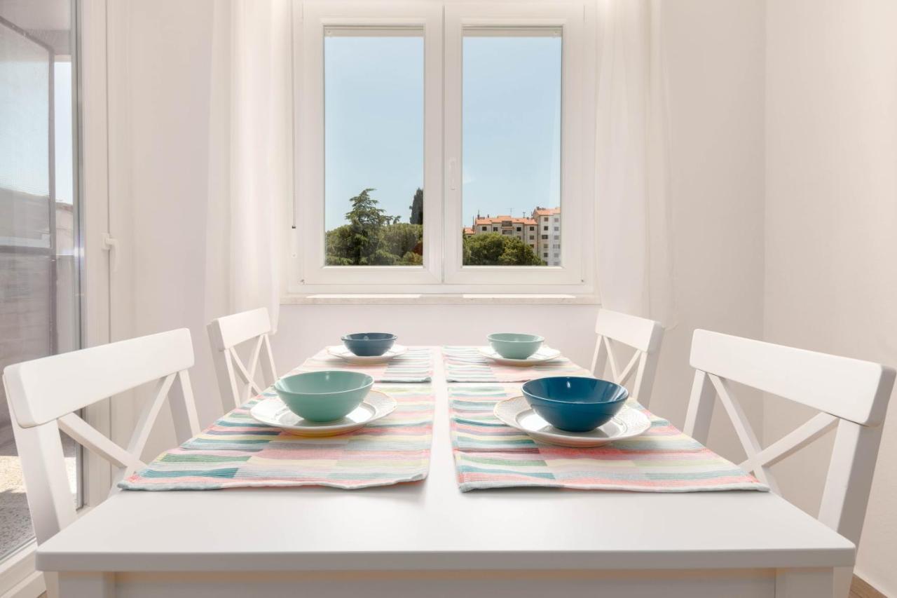 Nona Mileva Apartment Pula Bagian luar foto