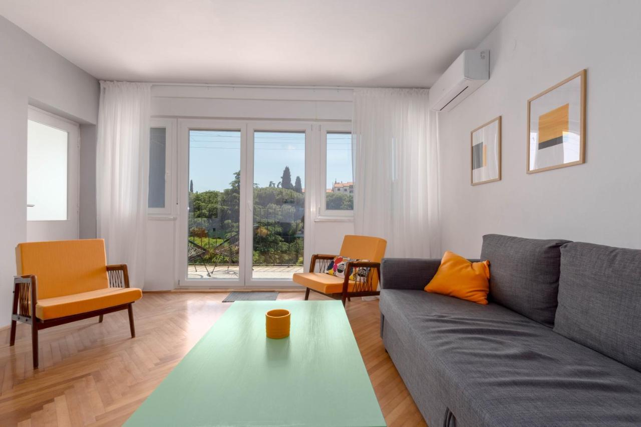 Nona Mileva Apartment Pula Bagian luar foto