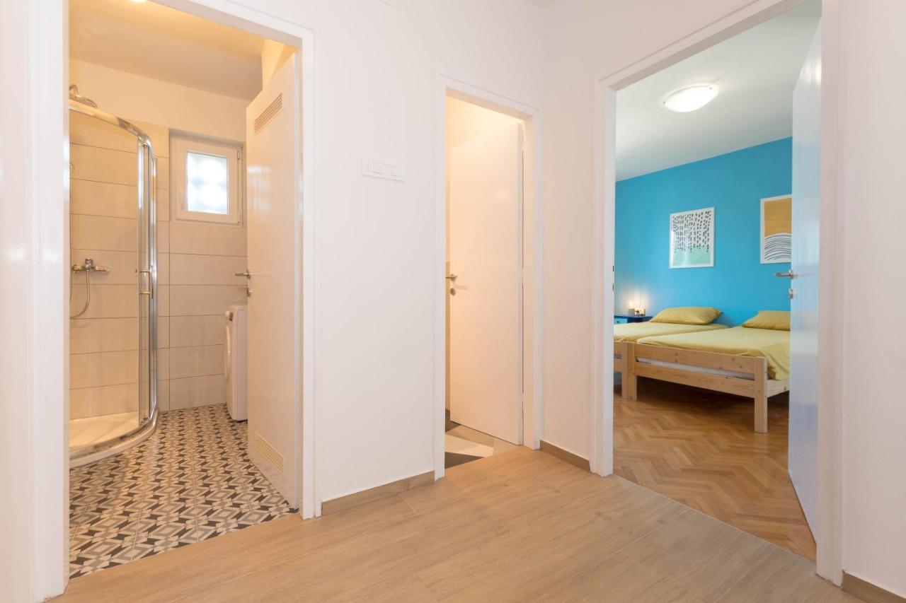 Nona Mileva Apartment Pula Bagian luar foto