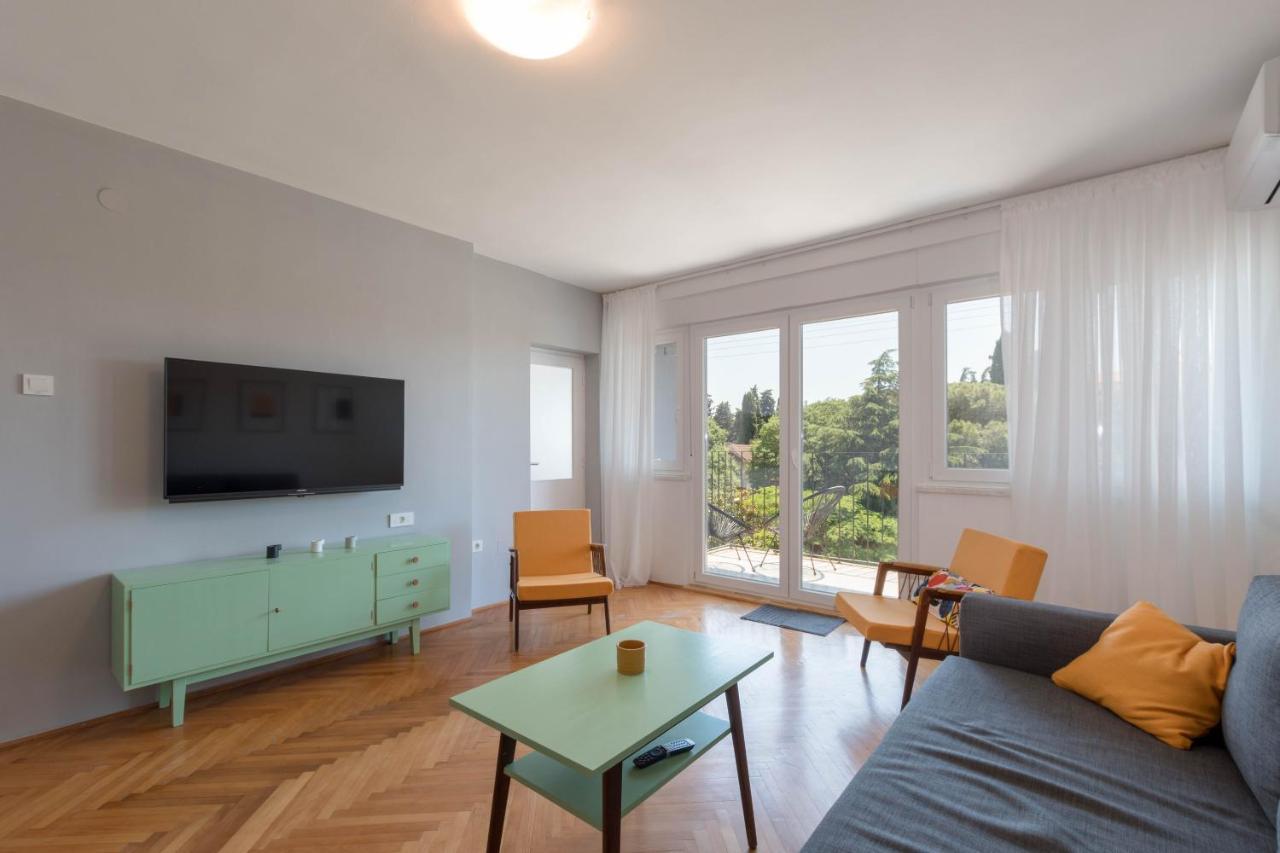 Nona Mileva Apartment Pula Bagian luar foto