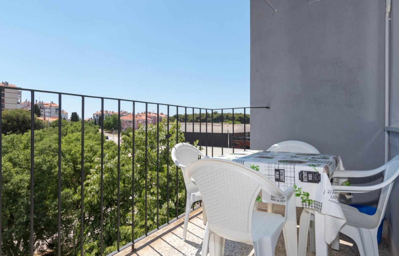 Nona Mileva Apartment Pula Bagian luar foto