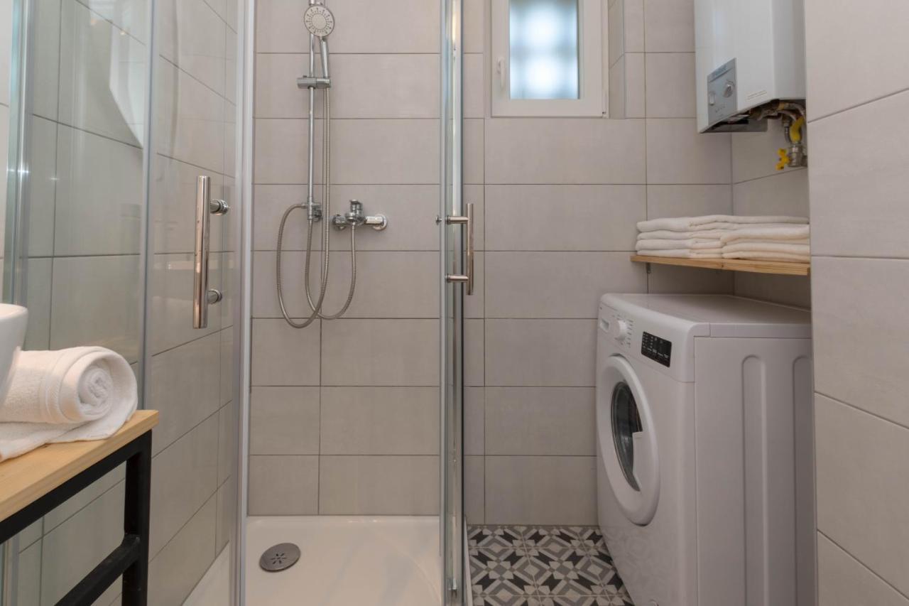 Nona Mileva Apartment Pula Bagian luar foto