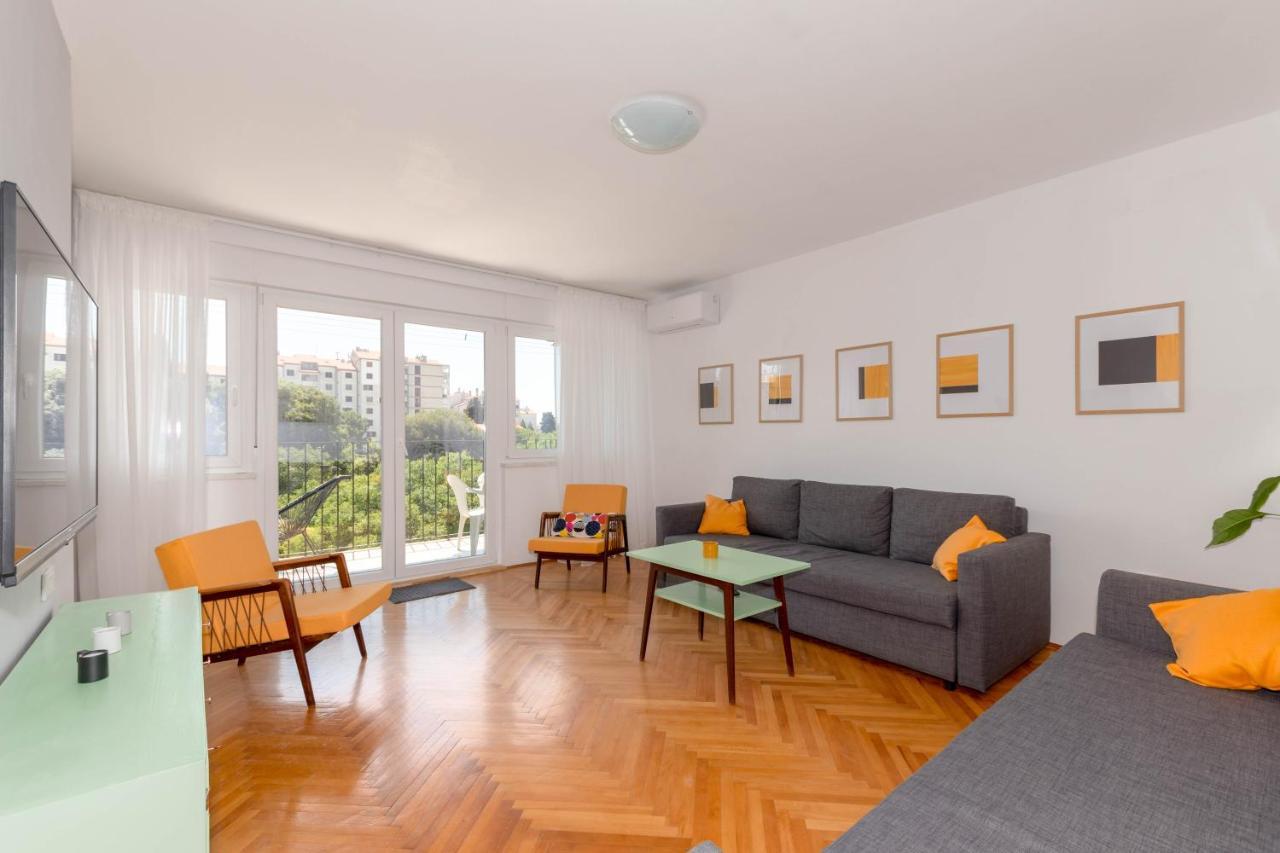 Nona Mileva Apartment Pula Bagian luar foto